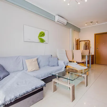 Near The Circuit Of And Centre!!! Apartment Serres