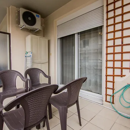 Near The Circuit Of And Centre!!! Apartment Serres