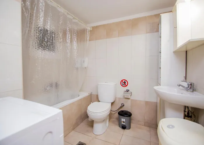 Near The Circuit Of And Center!!! Appartement Serres