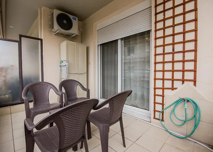 Near The Circuit Of And Center!!! Appartement Serres