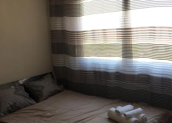 Near The Circuit Of And Center!!! Appartement Serres